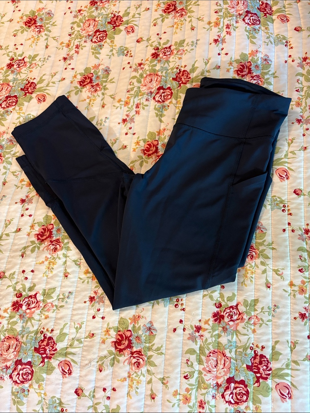 Lululemon Navy Leggings Women’s Size 6